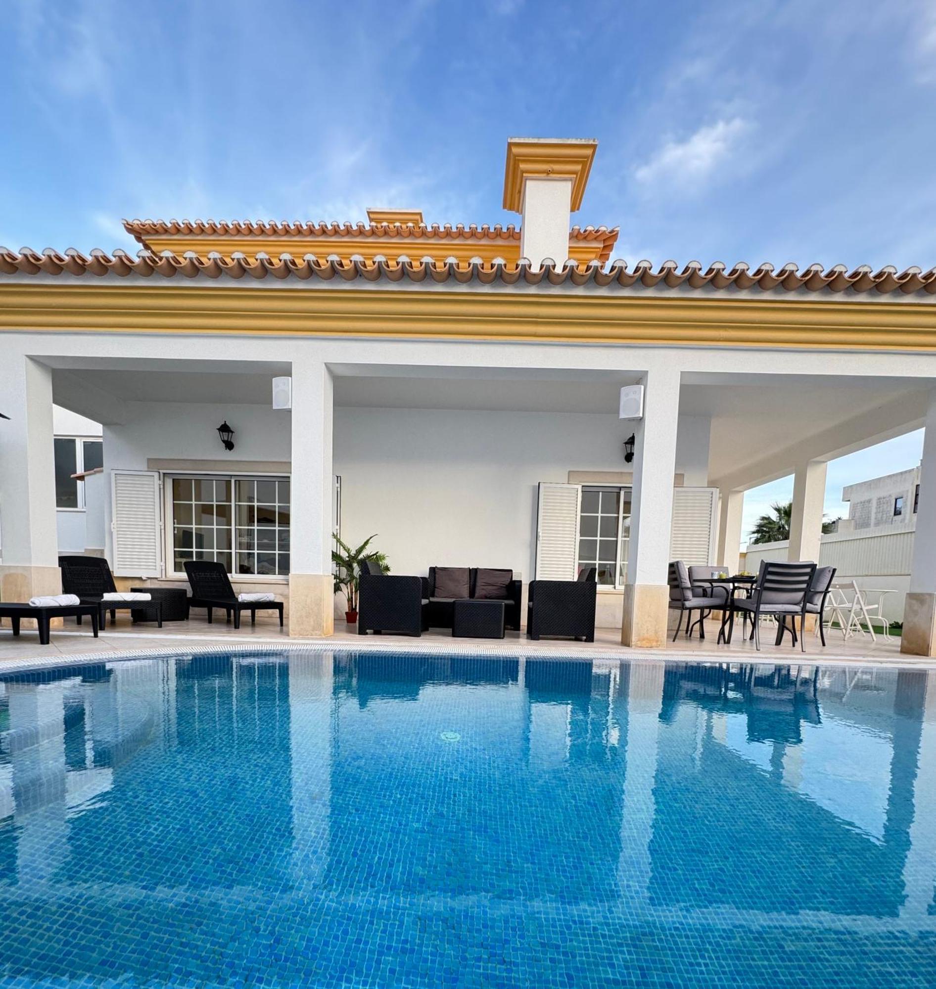 Villa Bonita Guesthouse Albufeira Old Town エクステリア 写真